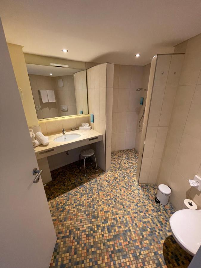 Nordseehotel Benser Hof Am Hafen Bensersiel Eksteriør bilde