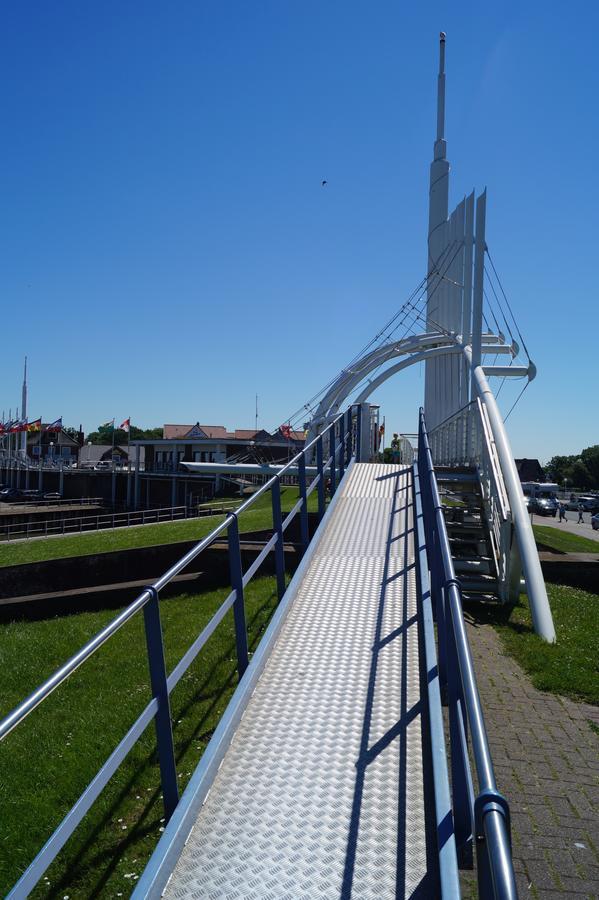 Nordseehotel Benser Hof Am Hafen Bensersiel Eksteriør bilde