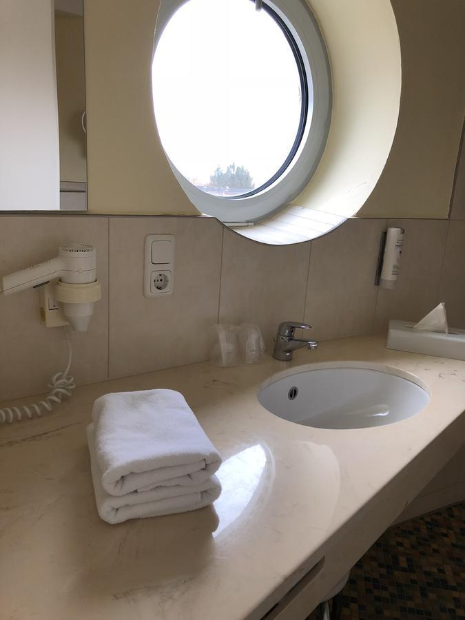 Nordseehotel Benser Hof Am Hafen Bensersiel Eksteriør bilde