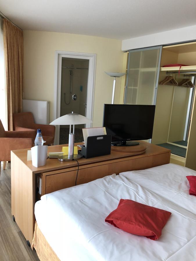 Nordseehotel Benser Hof Am Hafen Bensersiel Eksteriør bilde