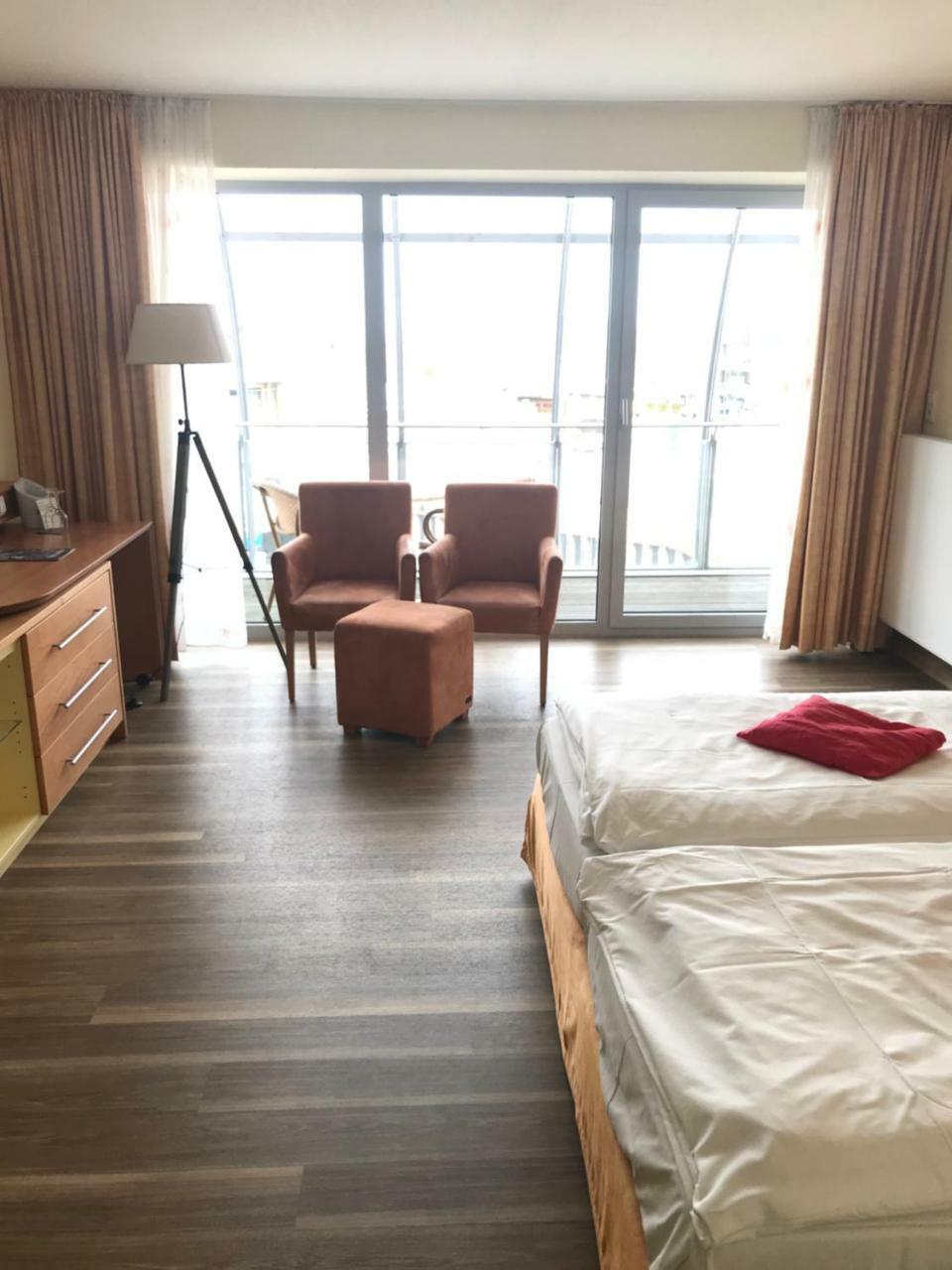 Nordseehotel Benser Hof Am Hafen Bensersiel Eksteriør bilde