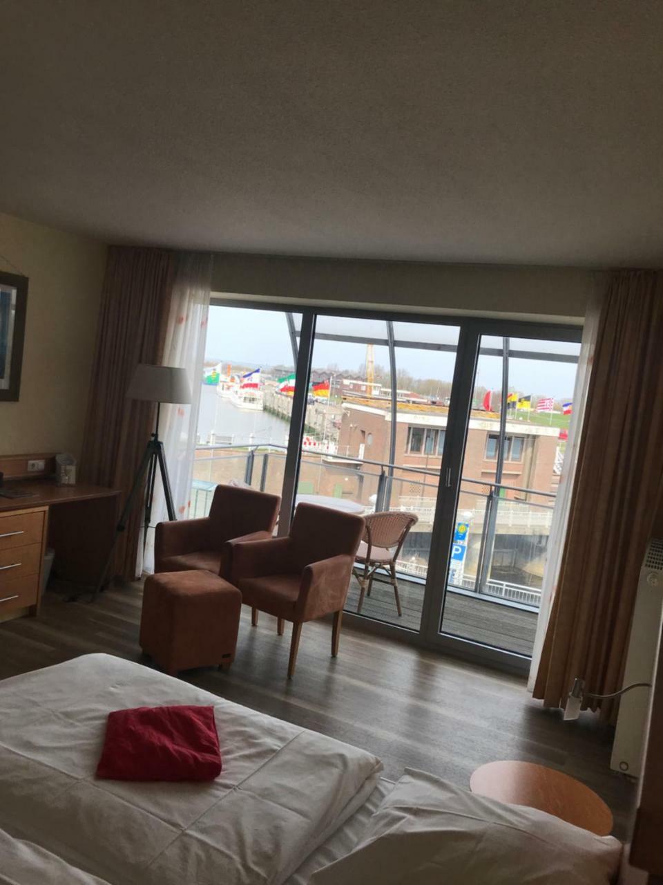 Nordseehotel Benser Hof Am Hafen Bensersiel Eksteriør bilde